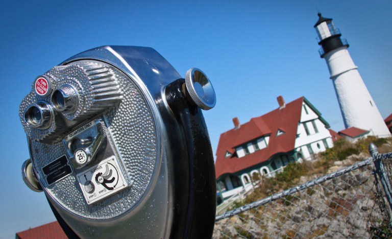tourist tour lighthouse maine coast portland head light viewfinder photography