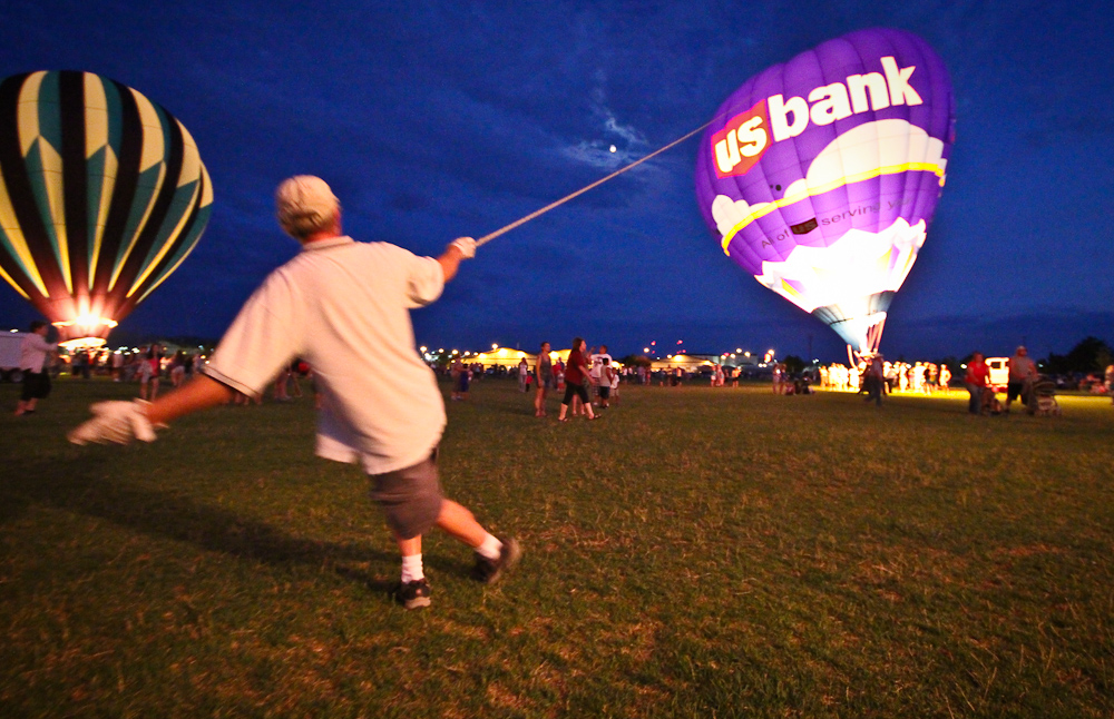 magic city hot air balloon rally night photography action dynamic festival