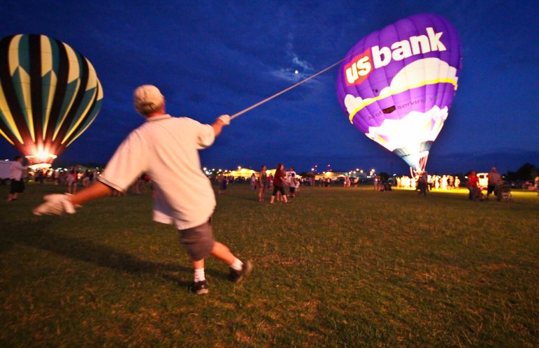 magic city hot air balloon rally night photography action dynamic festival