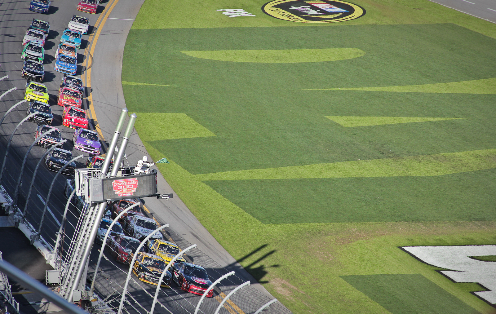 green flag, daytona 500, travel